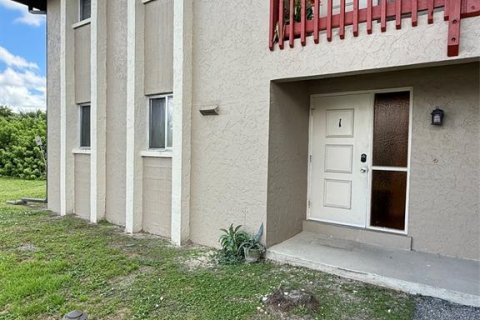 Copropriété à louer à Punta Gorda, Floride: 2 chambres, 83.61 m2 № 2389402 - photo 2