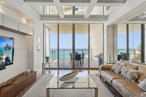 Condominio en alquiler en Bal Harbour, Florida, 2 dormitorios, 143.16 m2 № 1807671 - foto 3