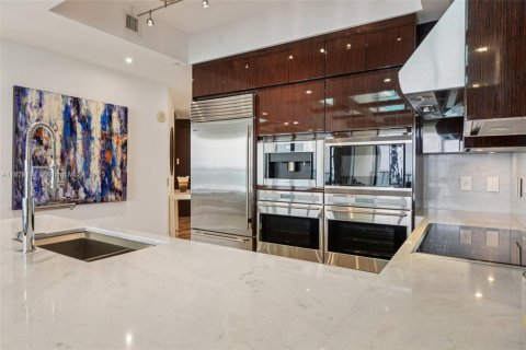 Condominio en alquiler en Bal Harbour, Florida, 2 dormitorios, 143.16 m2 № 1807671 - foto 10