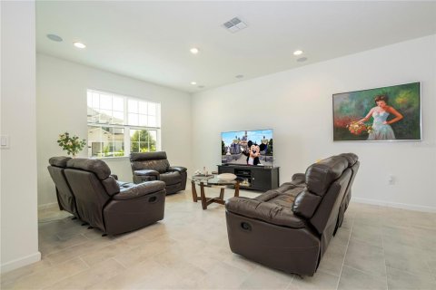 Villa ou maison à vendre à Winter Garden, Floride: 5 chambres, 312.71 m2 № 2158035 - photo 5