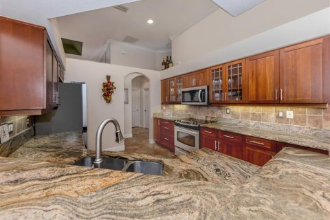 House in Venice, Florida 3 bedrooms, 247.31 sq.m. № 2135833 - photo 15