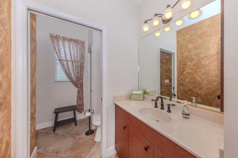 House in Venice, Florida 3 bedrooms, 247.31 sq.m. № 2135833 - photo 24