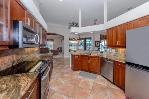 House in Venice, Florida 3 bedrooms, 247.31 sq.m. № 2135833 - photo 12