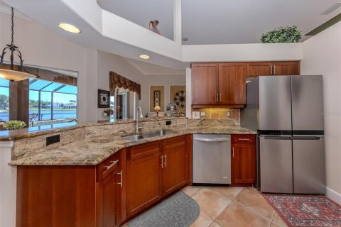 House in Venice, Florida 3 bedrooms, 247.31 sq.m. № 2135833 - photo 14