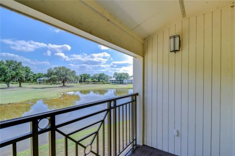 Condo in Wesley Chapel, Florida, 2 bedrooms  № 2201842 - photo 23