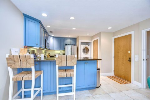 Condo in Wesley Chapel, Florida, 2 bedrooms  № 2201842 - photo 14
