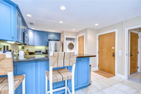 Condo in Wesley Chapel, Florida, 2 bedrooms  № 2201842 - photo 13