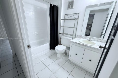 Copropriété à louer à Miami, Floride: 1 chambre, 50.72 m2 № 1946816 - photo 6