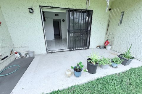 Copropriété à louer à Miami, Floride: 1 chambre, 50.72 m2 № 1946816 - photo 14