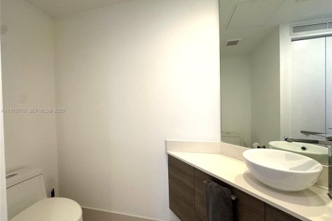 Condominio en venta en Miami, Florida, 1 dormitorio, 65.59 m2 № 2044519 - foto 16