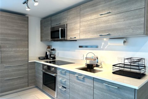Condominio en venta en Miami, Florida, 1 dormitorio, 65.59 m2 № 2044519 - foto 4