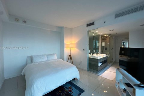Condominio en venta en Miami, Florida, 1 dormitorio, 65.59 m2 № 2044519 - foto 9