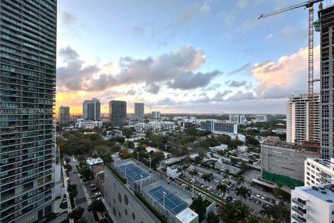 Condominio en venta en Miami, Florida, 1 dormitorio, 65.59 m2 № 2044519 - foto 14
