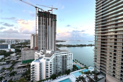 Condominio en venta en Miami, Florida, 1 dormitorio, 65.59 m2 № 2044519 - foto 15