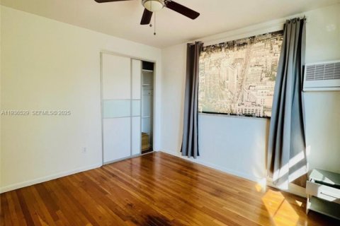 Apartment in Miami Beach, Florida 1 bedroom, 67.82 sq.m. № 1994528 - photo 13