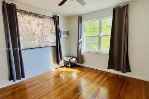 Apartment in Miami Beach, Florida 1 bedroom, 67.82 sq.m. № 1994528 - photo 14