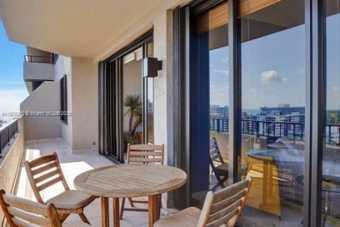 Купить кондоминиум в Ки-Бискейн, Флорида 3 спальни, 185.9м2, № 1895932 - фото 23