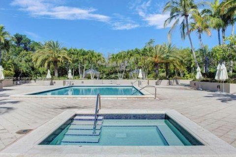 Купить кондоминиум в Ки-Бискейн, Флорида 3 спальни, 185.9м2, № 1895932 - фото 25