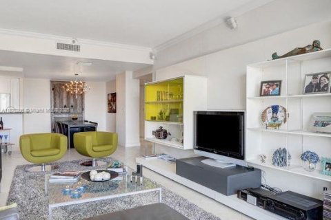 Купить кондоминиум в Ки-Бискейн, Флорида 3 спальни, 185.9м2, № 1895932 - фото 4