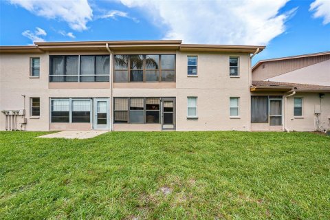 Condo in Holiday, Florida, 2 bedrooms  № 1856368 - photo 19
