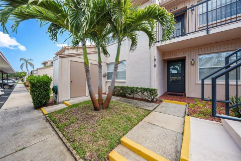 Condo in Holiday, Florida, 2 bedrooms  № 1856368 - photo 3