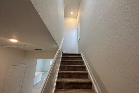 Villa ou maison à vendre à Miami, Floride: 3 chambres, 170.94 m2 № 1950395 - photo 10