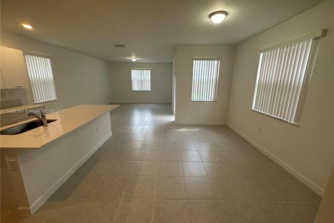 Villa ou maison à vendre à Miami, Floride: 3 chambres, 170.94 m2 № 1950395 - photo 5