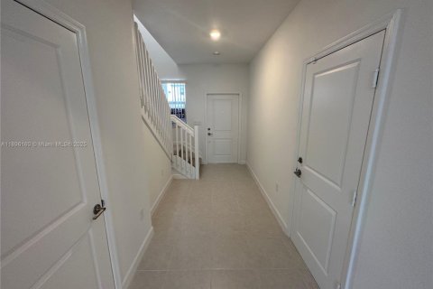 Villa ou maison à vendre à Miami, Floride: 3 chambres, 170.94 m2 № 1950395 - photo 9