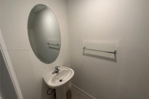 Villa ou maison à vendre à Miami, Floride: 3 chambres, 170.94 m2 № 1950395 - photo 6