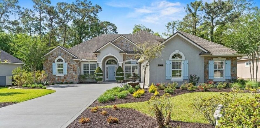 House in Jacksonville, Florida 4 bedrooms, 301.93 sq.m. № 820692