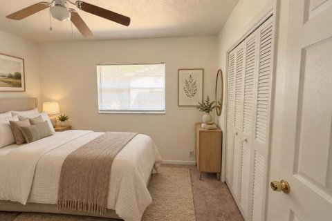House in Brandon, Florida 4 bedrooms, 151.24 sq.m. № 2129408 - photo 21