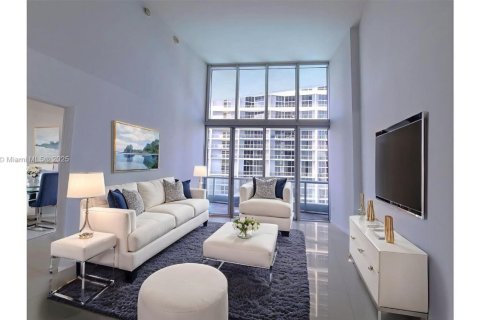 Condominio en venta en Miami, Florida, 1 dormitorio, 68 m2 № 1972259 - foto 13
