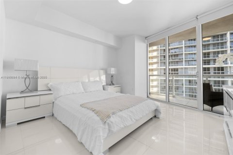 Condominio en venta en Miami, Florida, 1 dormitorio, 68 m2 № 1972259 - foto 7