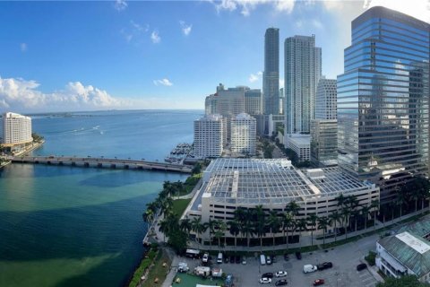 Condominio en venta en Miami, Florida, 1 dormitorio, 68 m2 № 1972259 - foto 30