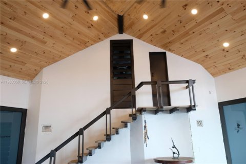 Villa ou maison à vendre à Big Pine Key, Floride: 6 chambres, 281.4 m2 № 2049171 - photo 16