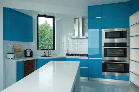 Villa ou maison à vendre à Big Pine Key, Floride: 6 chambres, 281.4 m2 № 2049171 - photo 9