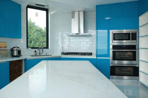 Villa ou maison à vendre à Big Pine Key, Floride: 6 chambres, 281.4 m2 № 2049171 - photo 8