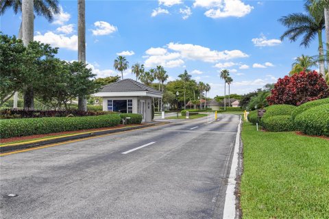House in Homestead, Florida 2 bedrooms, 108.79 sq.m. № 1741753 - photo 25