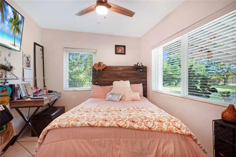 House in Homestead, Florida 4 bedrooms, 193.98 sq.m. № 1504918 - photo 29