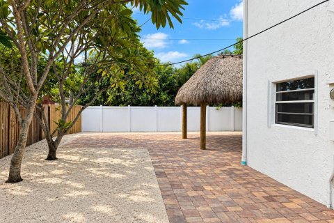 Villa ou maison à louer à Fort Lauderdale, Floride: 3 chambres, 124.67 m2 № 2390187 - photo 2