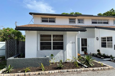 Villa ou maison à louer à Fort Lauderdale, Floride: 3 chambres, 124.67 m2 № 2390187 - photo 3