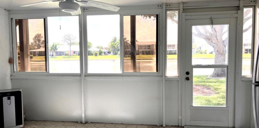 Condominio en Delray Beach, Florida, 2 dormitorios № 1154201