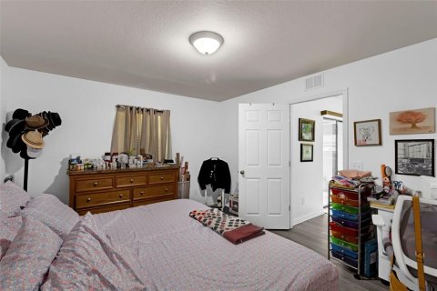 House in Haines City, Florida 3 bedrooms, 128.02 sq.m. № 1798064 - photo 15