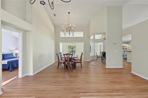 Villa ou maison à vendre à Spring Hill, Floride: 2 chambres, 187.66 m2 № 2399303 - photo 13