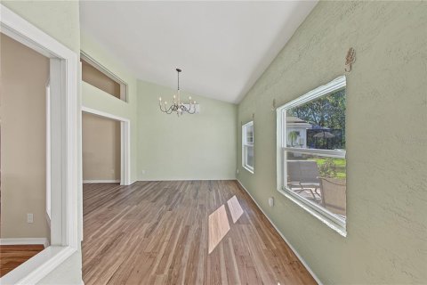 Villa ou maison à vendre à Spring Hill, Floride: 2 chambres, 187.66 m2 № 2399303 - photo 23