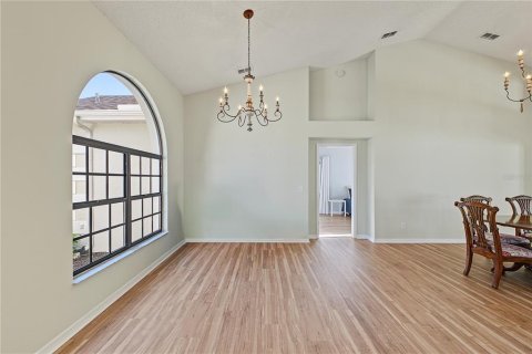 Villa ou maison à vendre à Spring Hill, Floride: 2 chambres, 187.66 m2 № 2399303 - photo 11