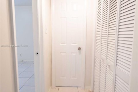 Appartement à louer à Miami, Floride: 1 chambre, 51.1 m2 № 1956710 - photo 8