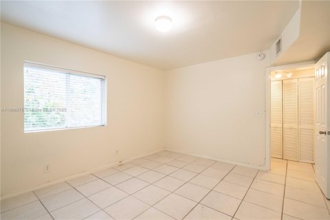 Appartement à louer à Miami, Floride: 1 chambre, 51.1 m2 № 1956710 - photo 12