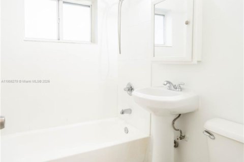 Appartement à louer à Miami, Floride: 1 chambre, 51.1 m2 № 1956710 - photo 14