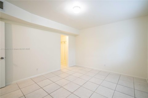 Appartement à louer à Miami, Floride: 1 chambre, 51.1 m2 № 1956710 - photo 10